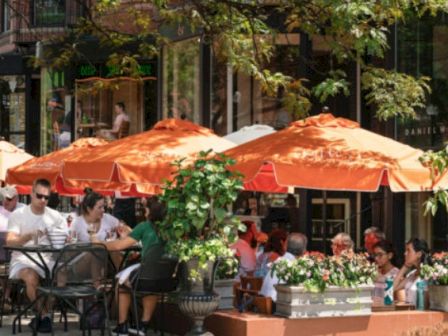 People enjoying lunch on Newbury Street in Boston